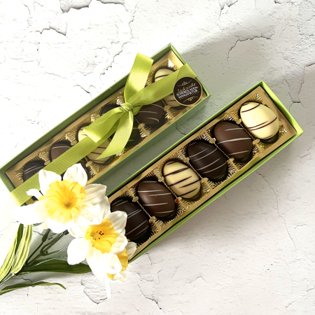 Preview: 6 Nougateier gefüllt mit Mandel- und Haselnussnougat