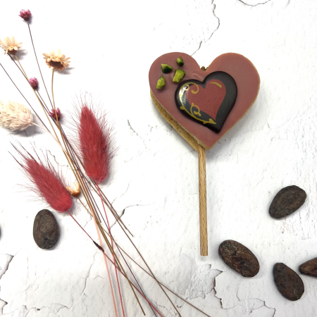 Preview: Mürbeteigherz mit Ruby und Nußnougat gefüllt