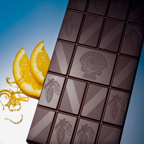 Criollo 67% Edel-Zartbitterschokolade mit Orange