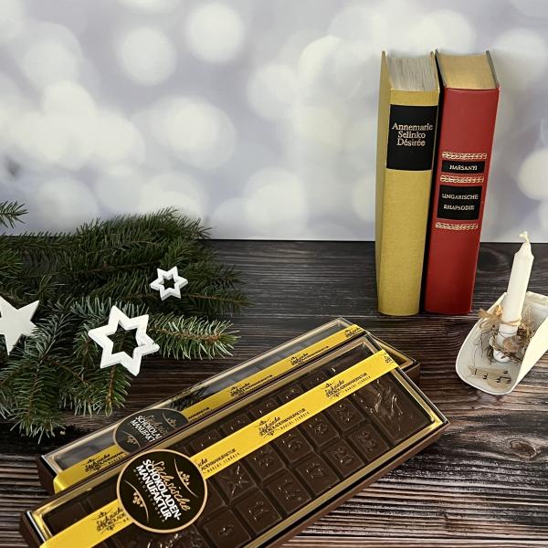 Adventstafel mit 25 Stückchen Schokolade